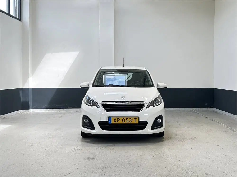 Peugeot 108 1.0 e-VTi Active Automaat uit 2019, foto 3