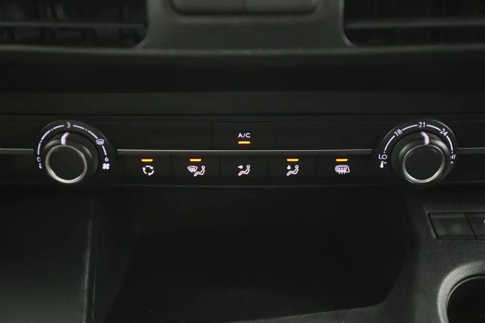Opel Combo 1.5D Turbo uit 2021, foto 12