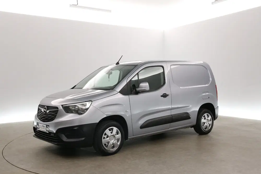 Opel Combo 1.5D Turbo uit 2021, foto 8