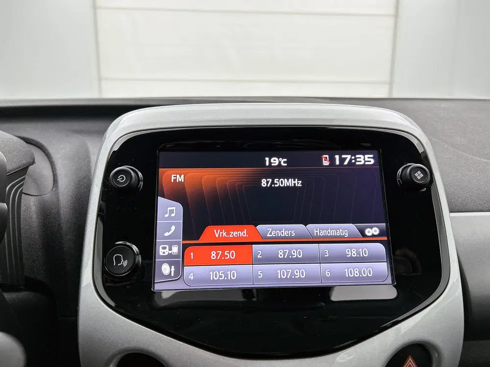 Toyota Aygo 1.0 VVT-i x-joy Automaat uit 2021, foto 9