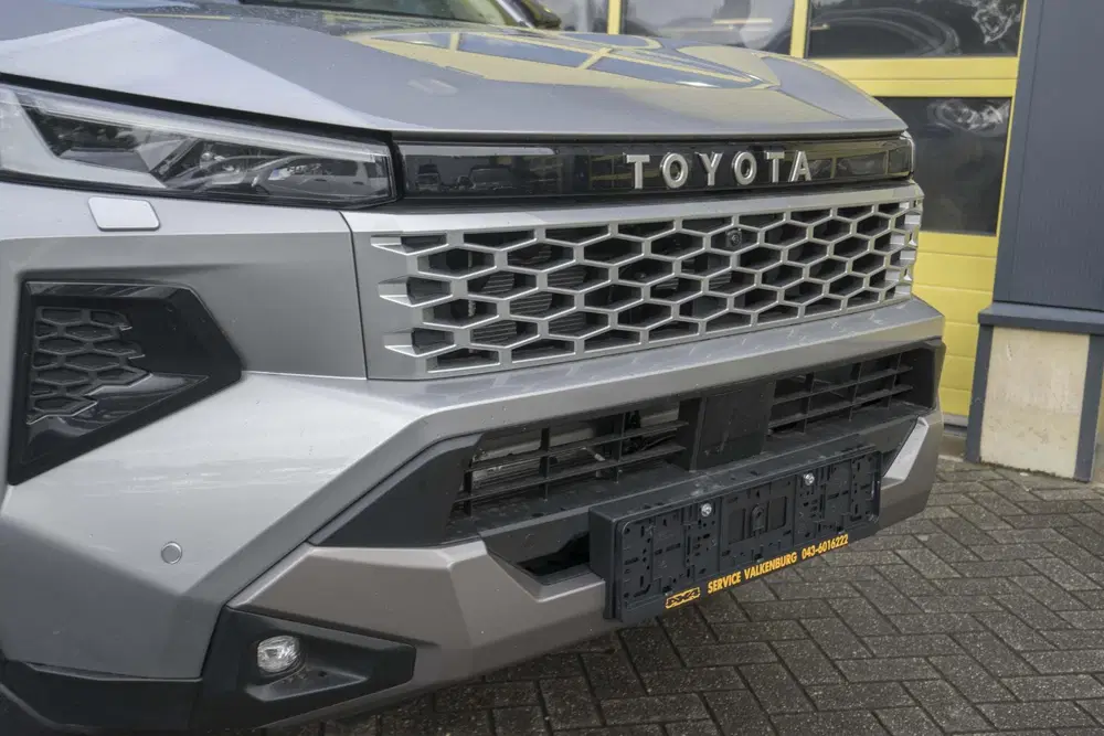 Toyota Hilux 2.8 D-4D Hybrid Invincible JBL Full Option uit 2026, foto 5