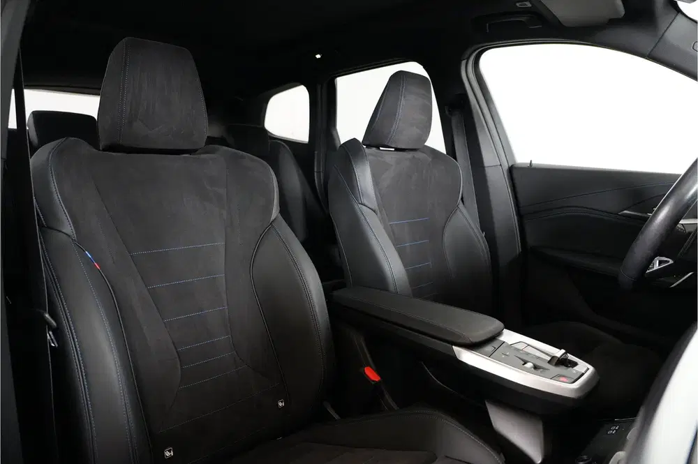 BMW X1 xDrive30e M-sport 327 pk PHEV uit 2023, foto 11