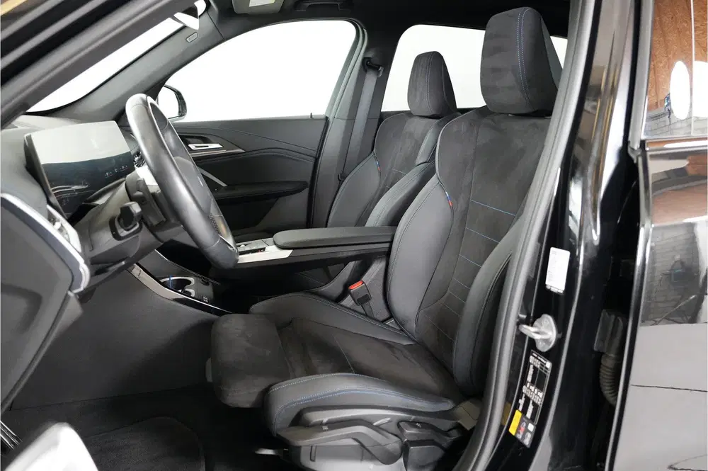 BMW X1 xDrive30e M-sport 327 pk PHEV uit 2023, foto 13