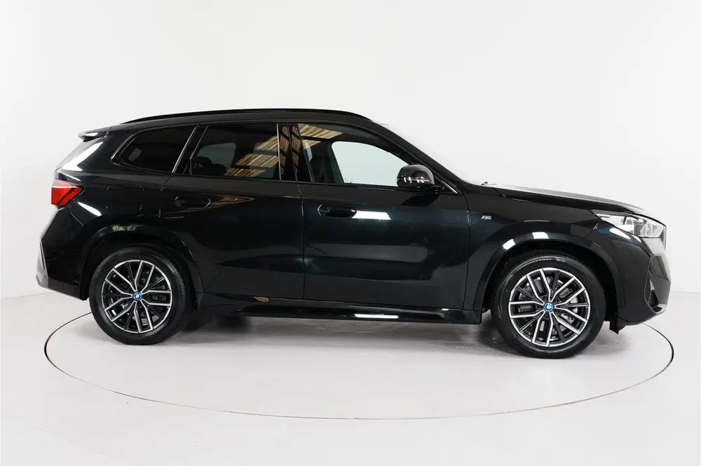 BMW X1 xDrive30e M-sport 327 pk PHEV uit 2023, foto 5