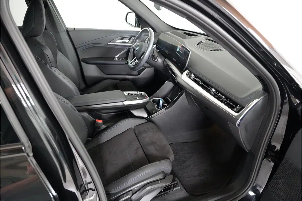 BMW X1 xDrive30e M-sport 327 pk PHEV uit 2023, foto 9