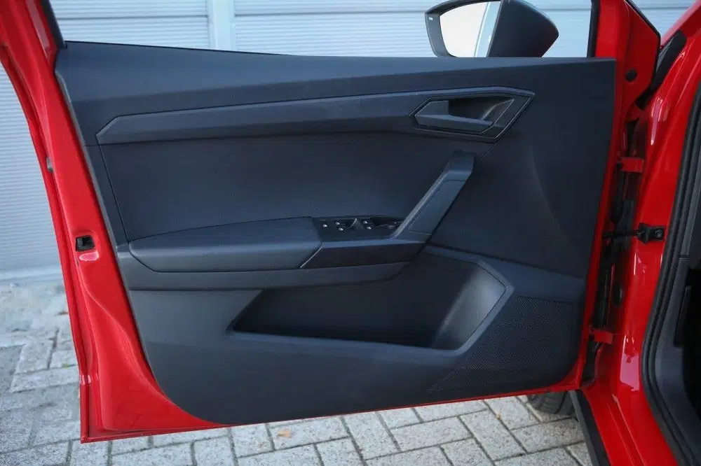 SEAT Arona 1.0 TSI Reference uit 2020, foto 11