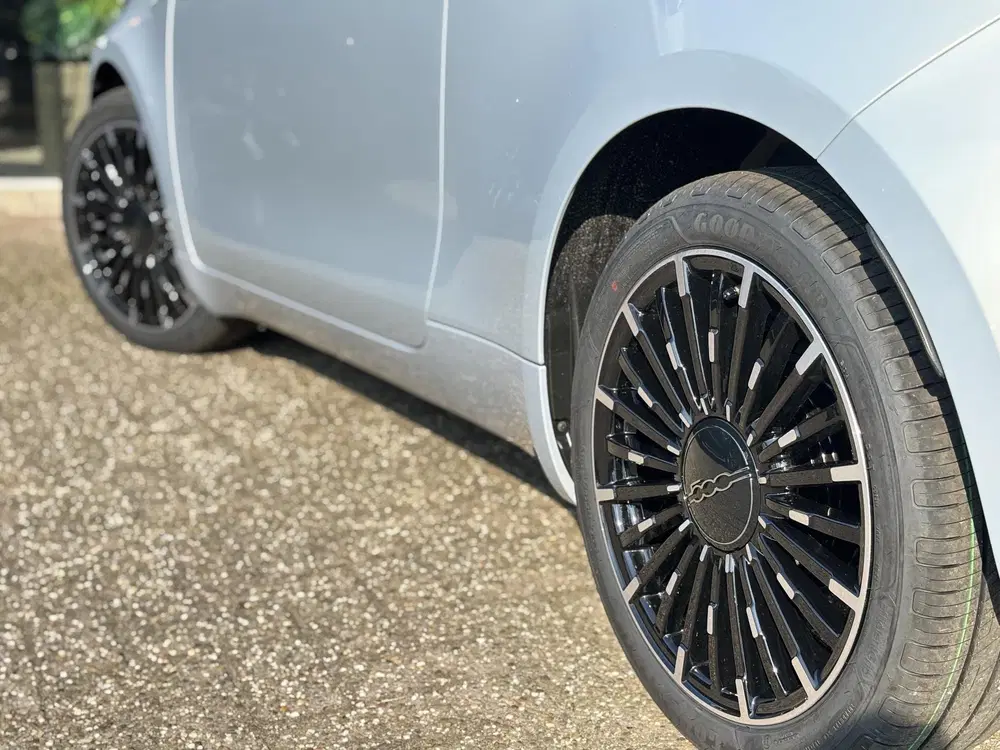 Fiat 500 1.0 Hybrid La Prima uit 2026, foto 14
