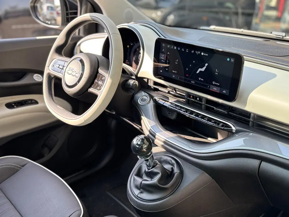 Fiat 500 1.0 Hybrid La Prima uit 2026, foto 2