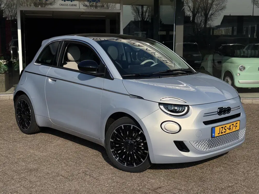 Fiat 500 1.0 Hybrid La Prima uit 2026, foto 5