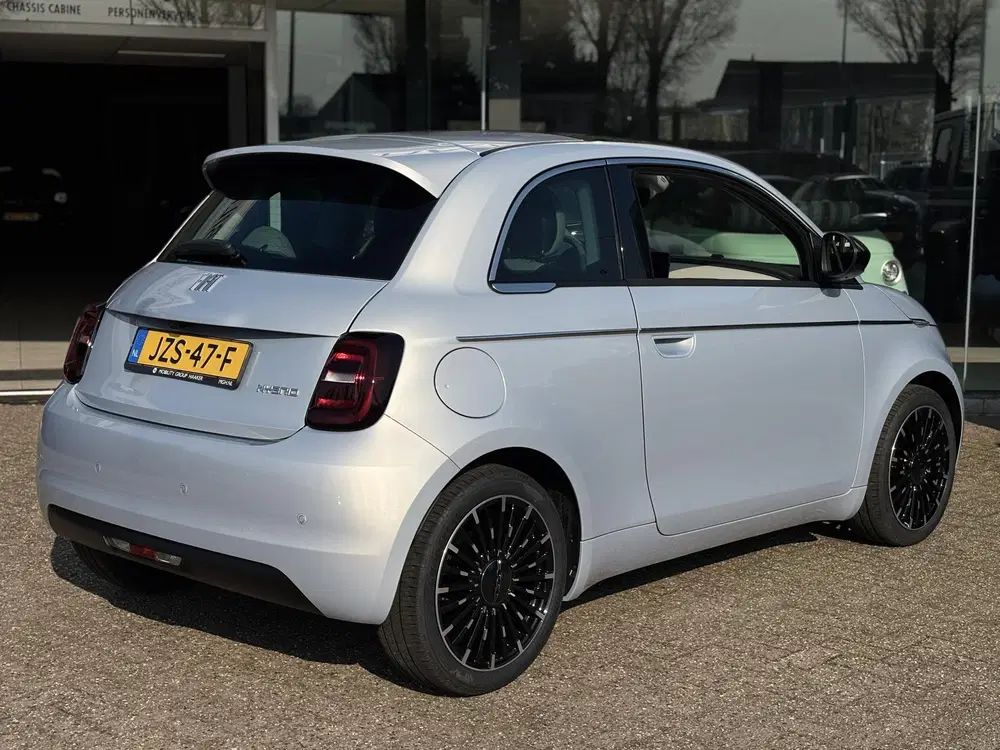 Fiat 500 1.0 Hybrid La Prima uit 2026, foto 7