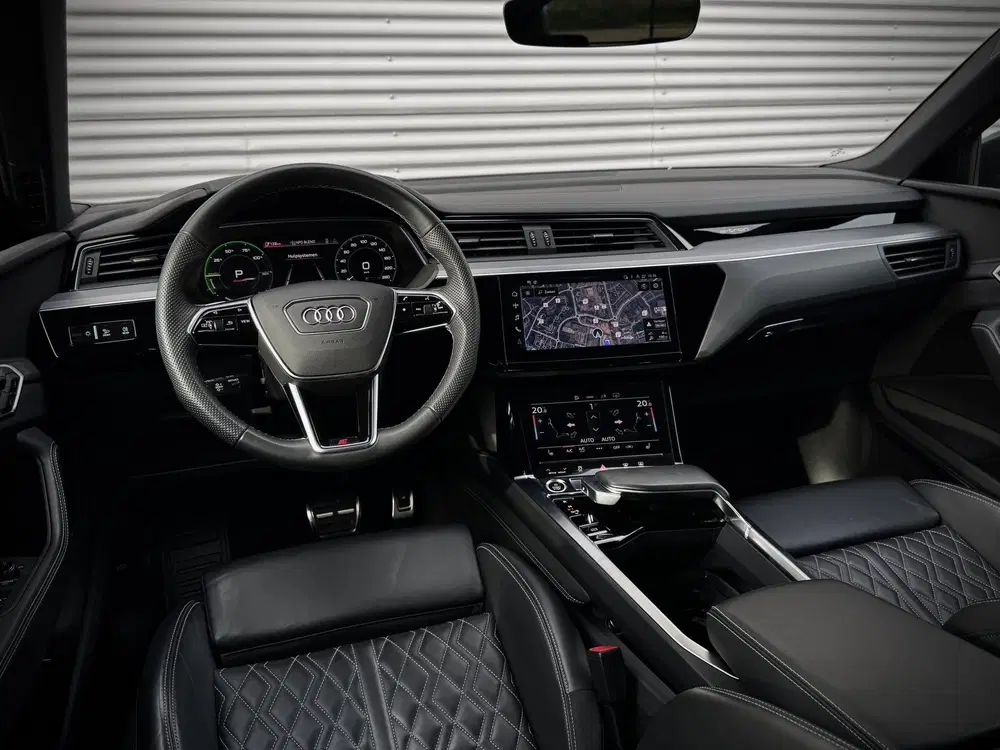 Audi Q8 55 quattro S Edition uit 2024, foto 5