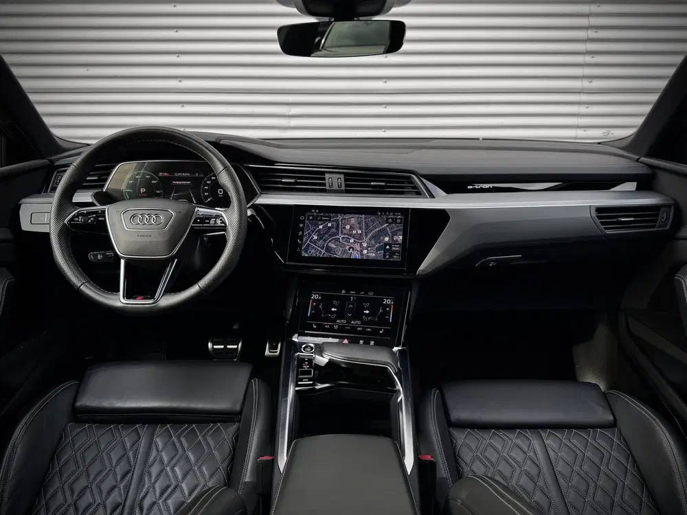 Audi Q8 55 quattro S Edition uit 2024, foto 9