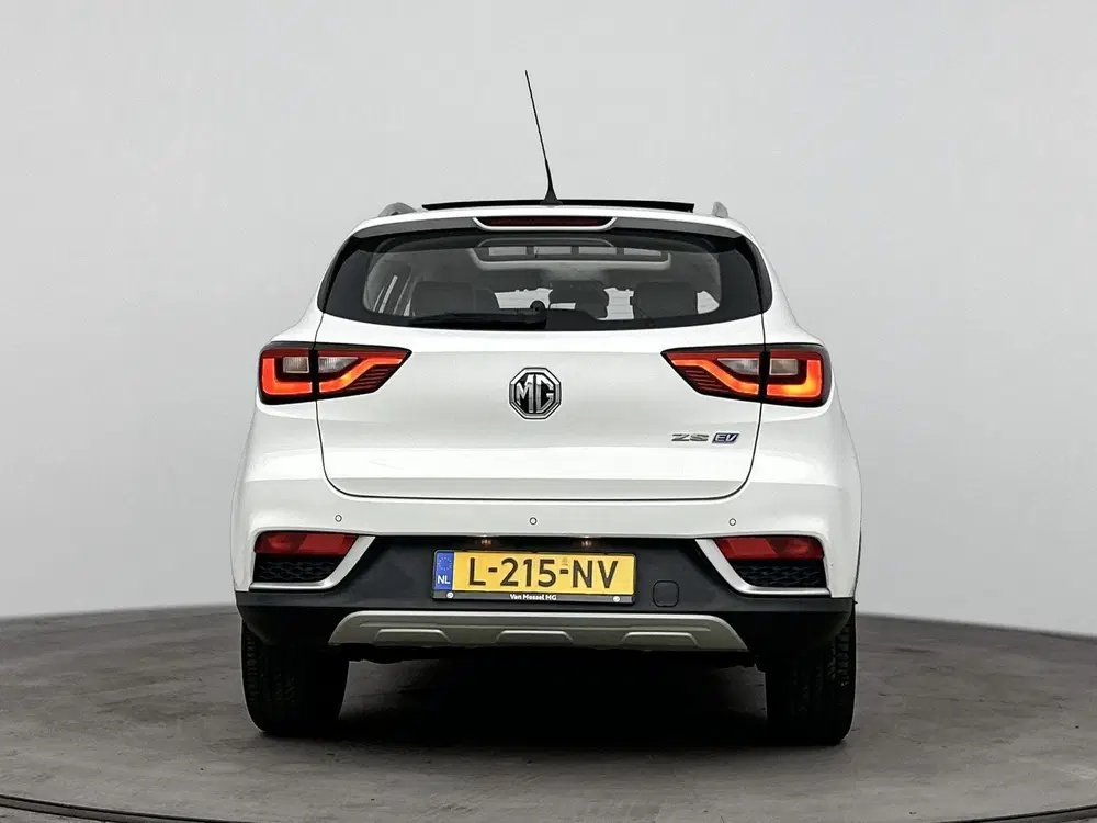 MG ZS EV Luxury 45 kWh Ledere bekleding uit 2021, foto 3
