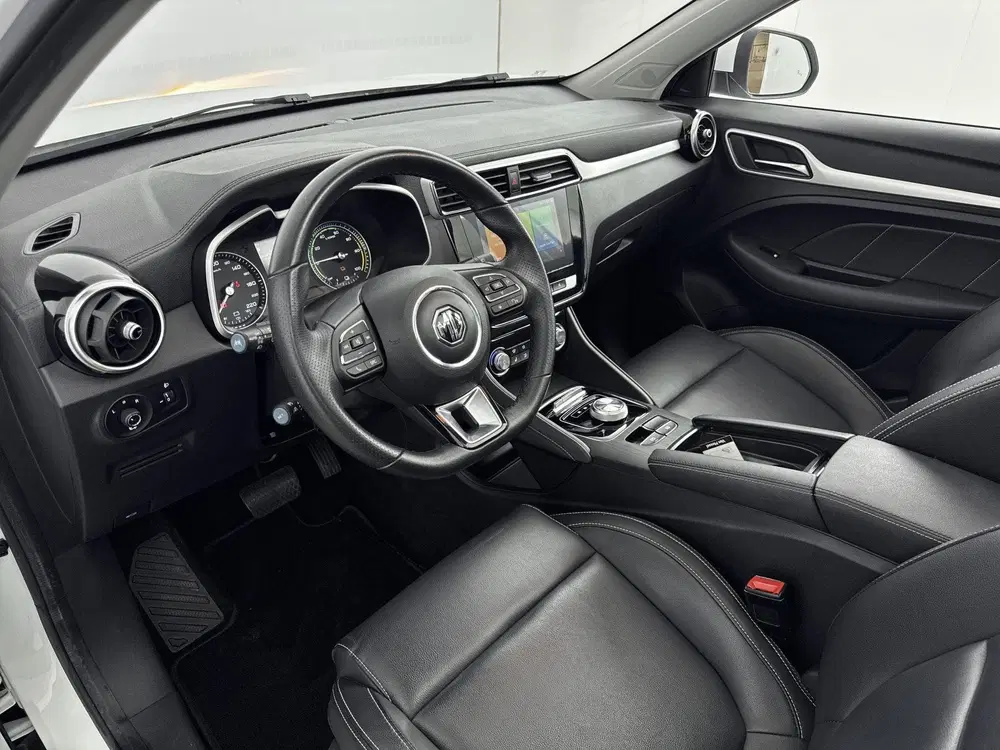 MG ZS EV Luxury 45 kWh Ledere bekleding uit 2021, foto 8