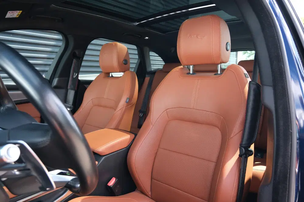 Jaguar F-Pace 2.0 P400e PHEV Limited Edition R-Dynamic S uit 2022, foto 10