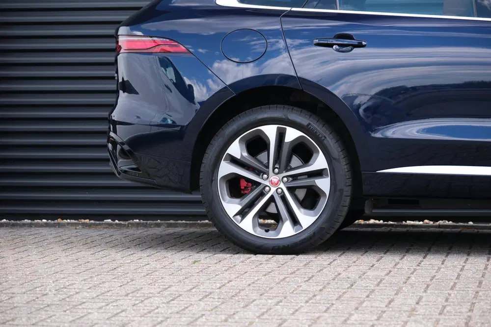 Jaguar F-Pace 2.0 P400e PHEV Limited Edition R-Dynamic S uit 2022, foto 5