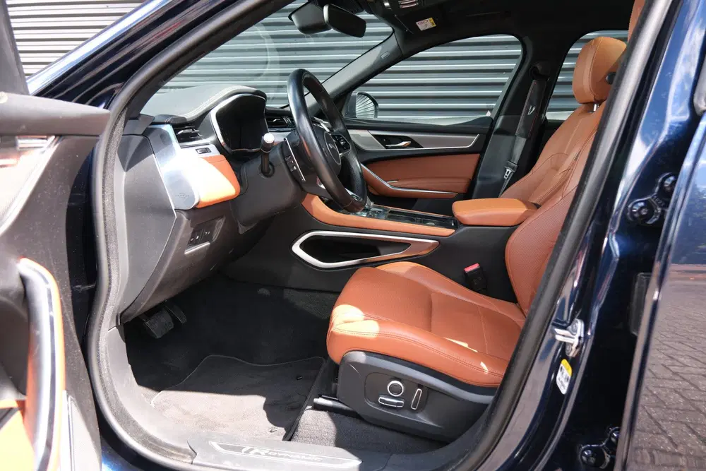Jaguar F-Pace 2.0 P400e PHEV Limited Edition R-Dynamic S uit 2022, foto 7