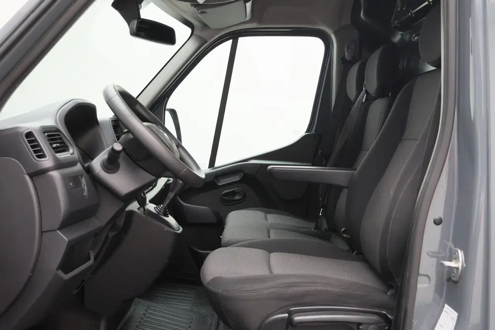 Renault Master T35 2.3 dCi 150 L2H2 Energy Comfort Automa uit 2022, foto 10