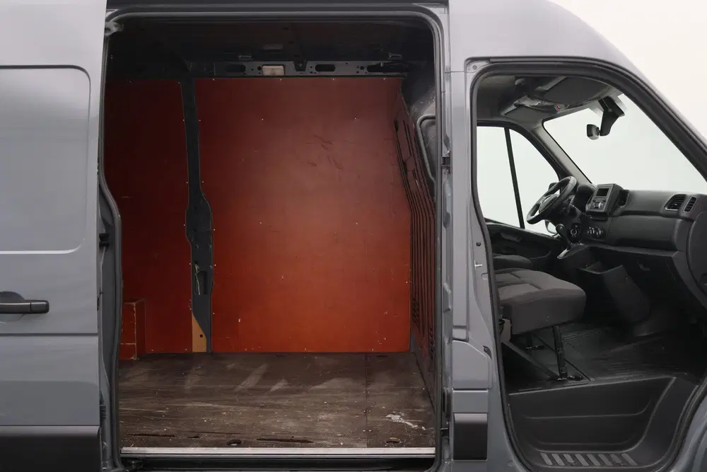 Renault Master T35 2.3 dCi 150 L2H2 Energy Comfort Automa uit 2022, foto 11