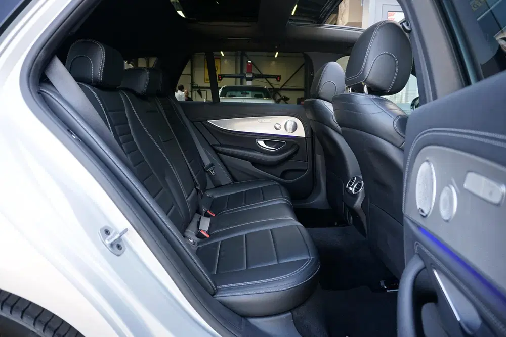 Mercedes-Benz E-Klasse 400 d 4Matic Premium Plus AMG uit 2019, foto 8