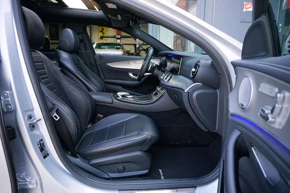Mercedes-Benz E-Klasse 400 d 4Matic Premium Plus AMG uit 2019, foto 9