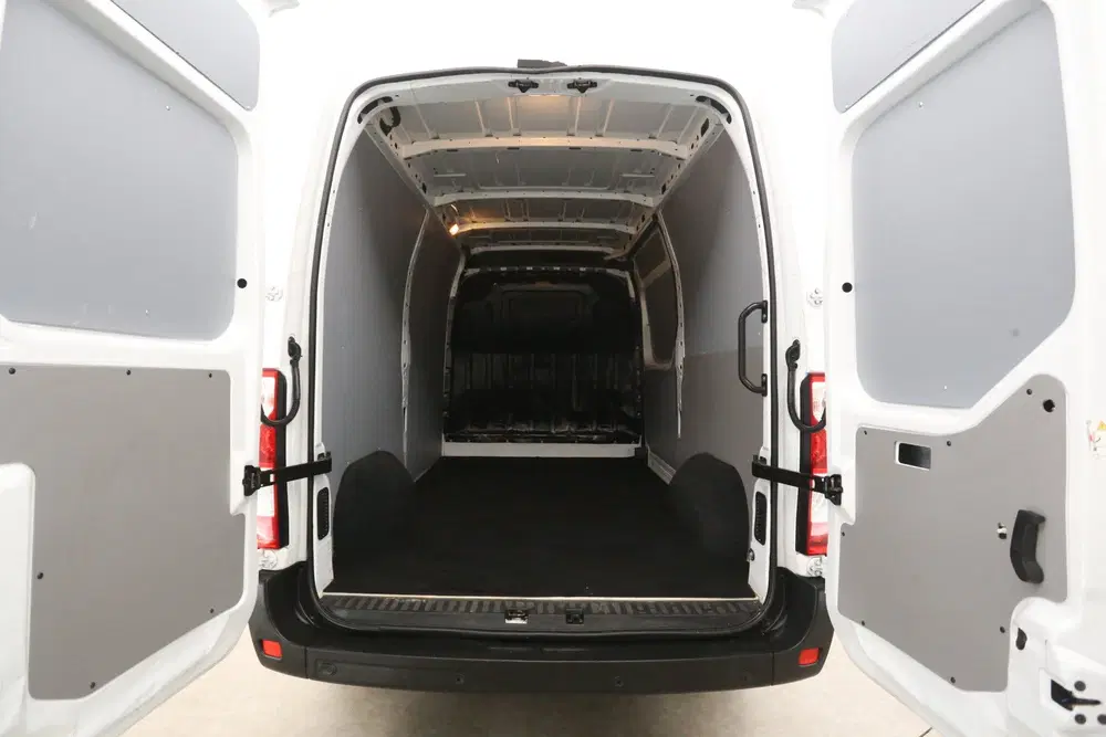 Opel Movano 2.3 Turbo L2H2 uit 2021, foto 3