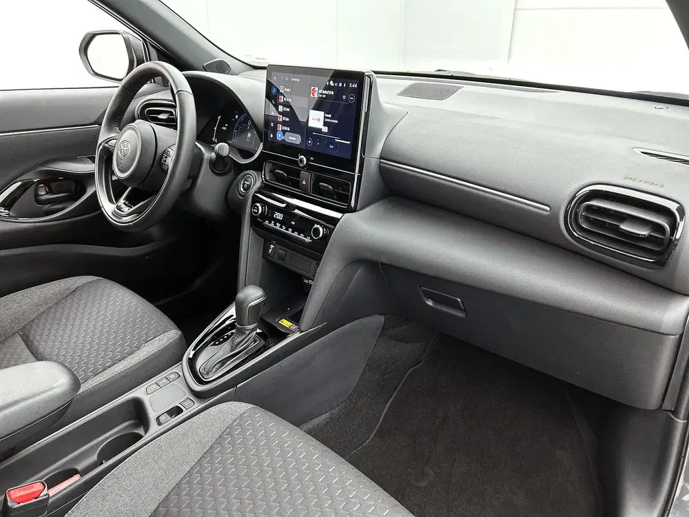 Toyota Yaris Cross 1.5 Hybrid 130 Dynamic + uit 2026, foto 6