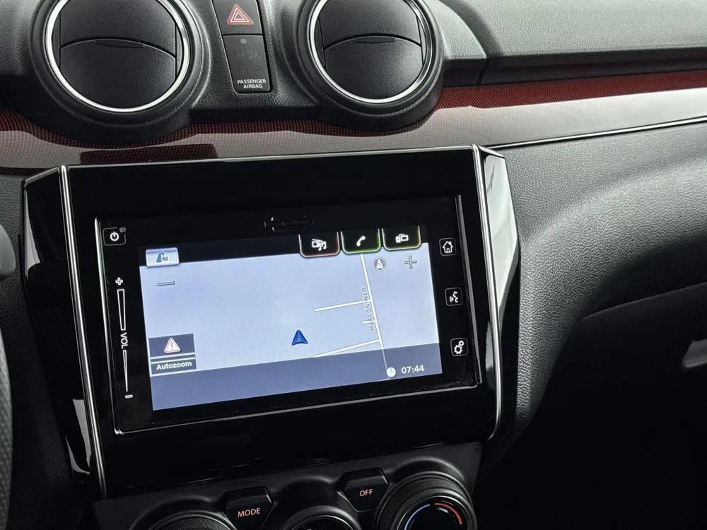 Suzuki Swift 1.4 Sport Smart Hybrid Navigatie uit 2024, foto 13