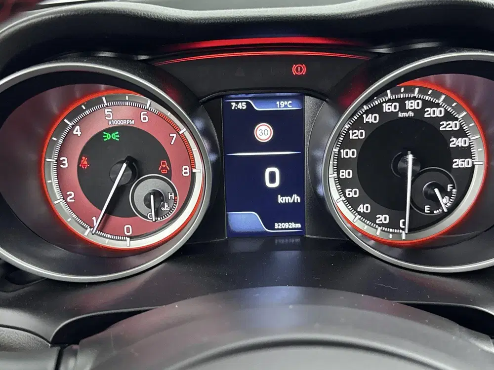 Suzuki Swift 1.4 Sport Smart Hybrid Navigatie uit 2024, foto 9