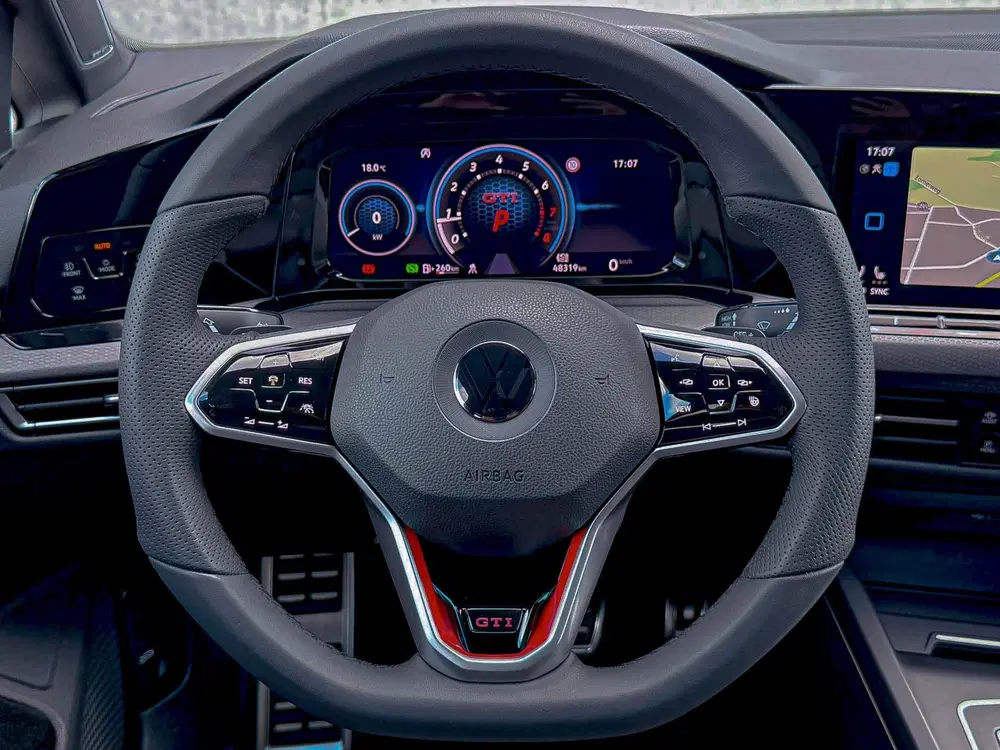 Volkswagen Golf 2.0TSI GTI 245pk DSG OEM DEALER uit 2022, foto 2