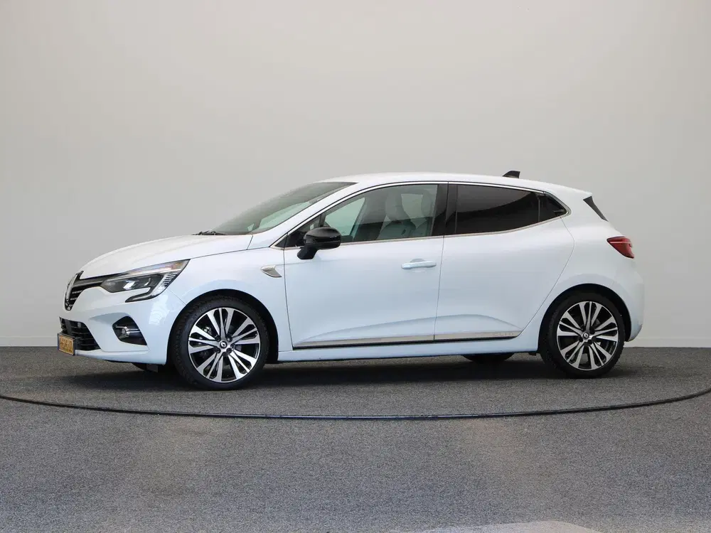 Renault Clio E-Tech Hybrid 140pk Initiale Paris uit 2022, foto 12
