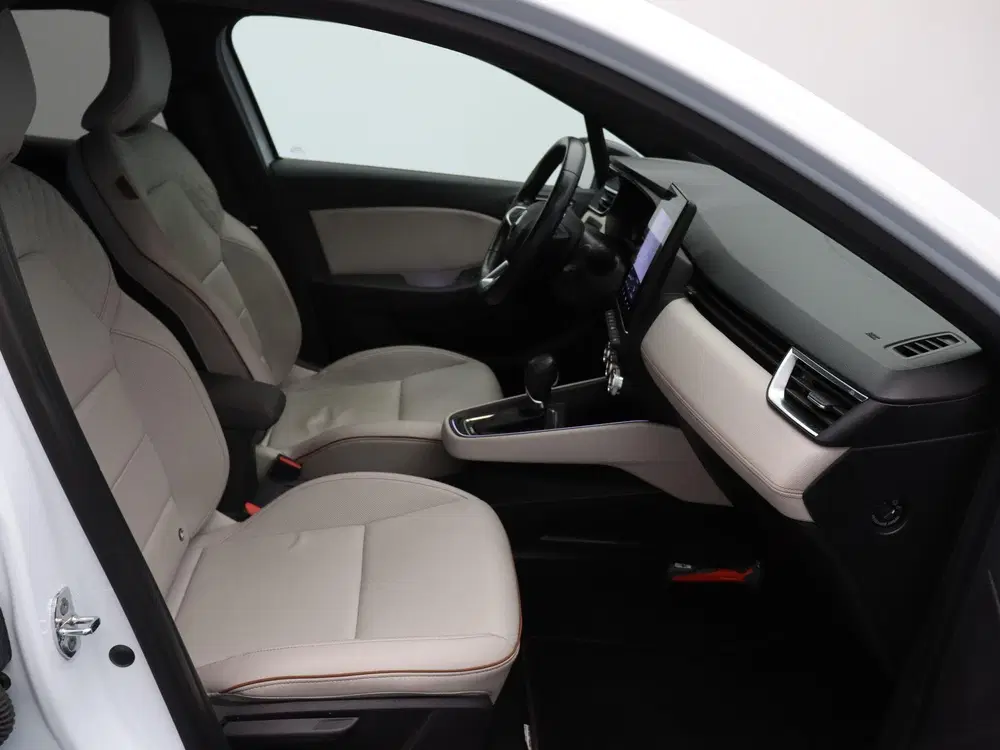 Renault Clio E-Tech Hybrid 140pk Initiale Paris uit 2022, foto 14