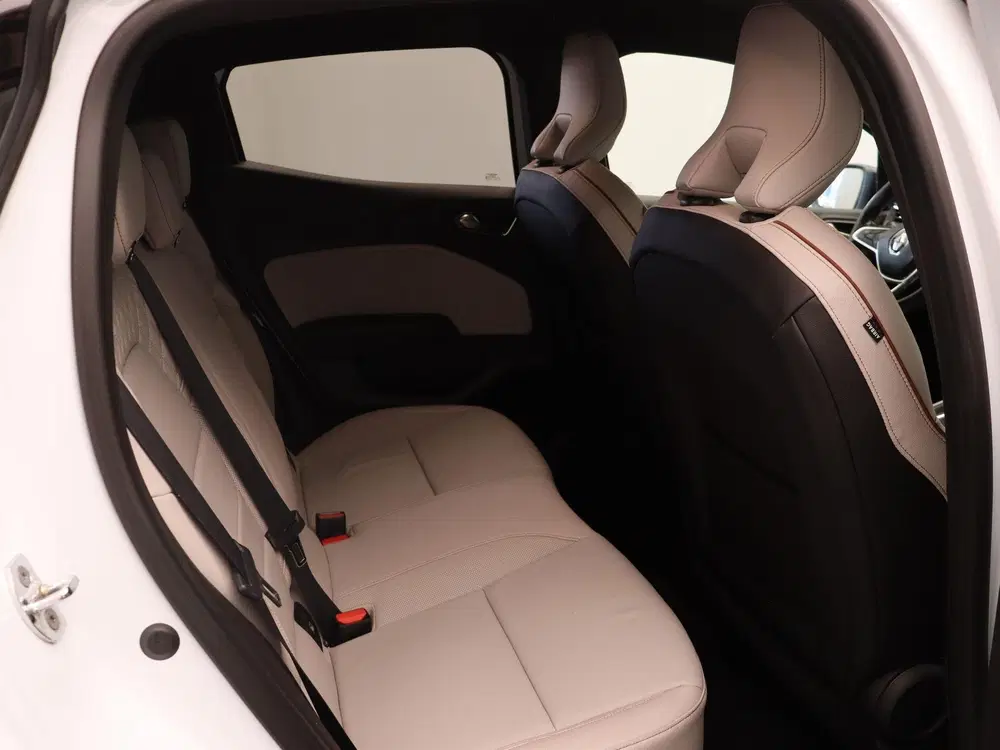 Renault Clio E-Tech Hybrid 140pk Initiale Paris uit 2022, foto 8