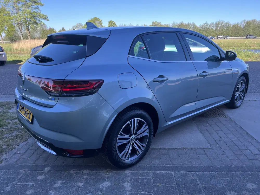 Renault Megane Mégane 1.6 E-Tech Plug-In Hybrid 160PK Bus uit 2021, foto 2