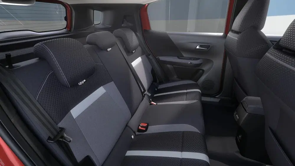 Opel Frontera 1.2 Turbo Hybrid Edition uit 2026, foto 7