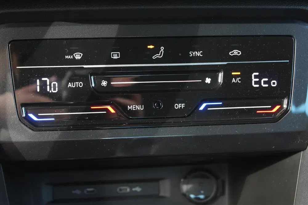 Volkswagen Tiguan 1.4 TSI eHybrid 245pk DSG Life Business uit 2023, foto 12