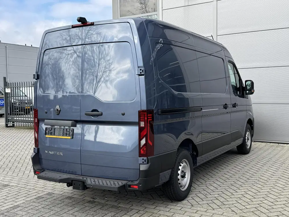 Renault Master T35 2.0 dCi 130 L2H2 Start uit 2024, foto 2