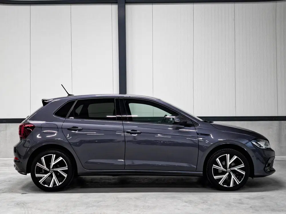 Volkswagen Polo 1.0 TSI R-Line 110pk uit 2022, foto 2