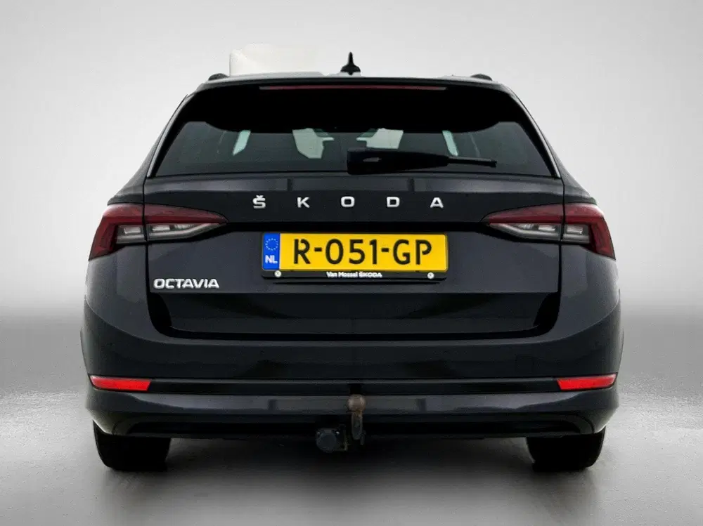 Skoda Octavia 1.0 TSI Sport Business uit 2022, foto 3
