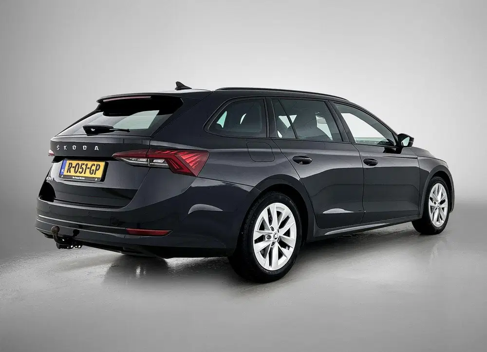 Skoda Octavia 1.0 TSI Sport Business uit 2022, foto 4