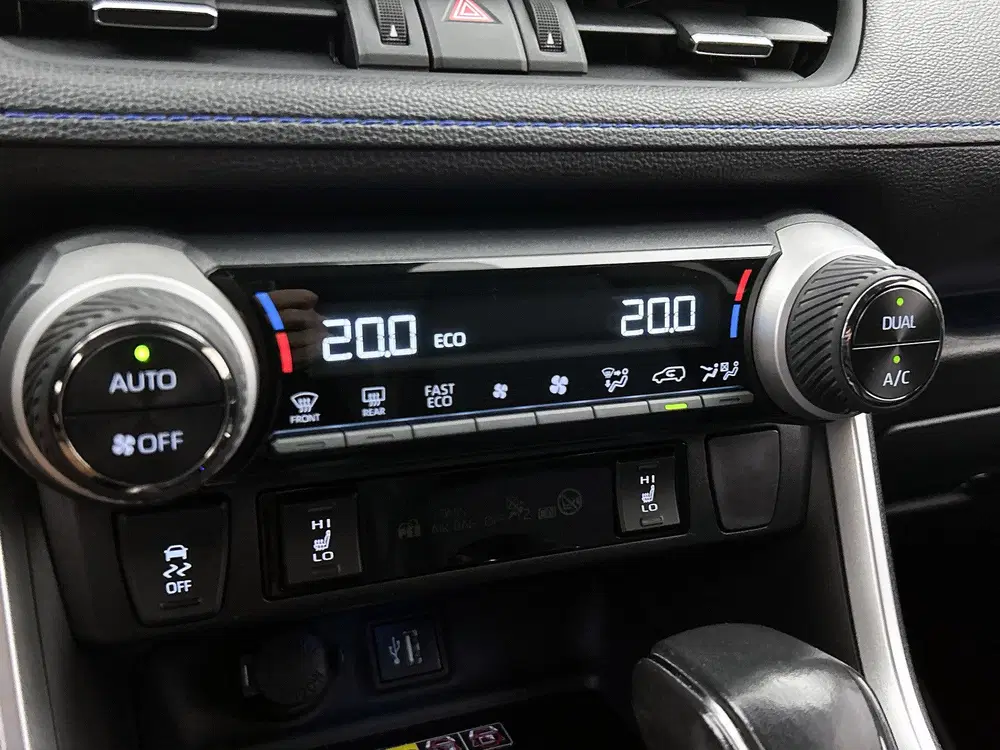 Toyota RAV 4 2.5 Hybrid Style uit 2024, foto 13