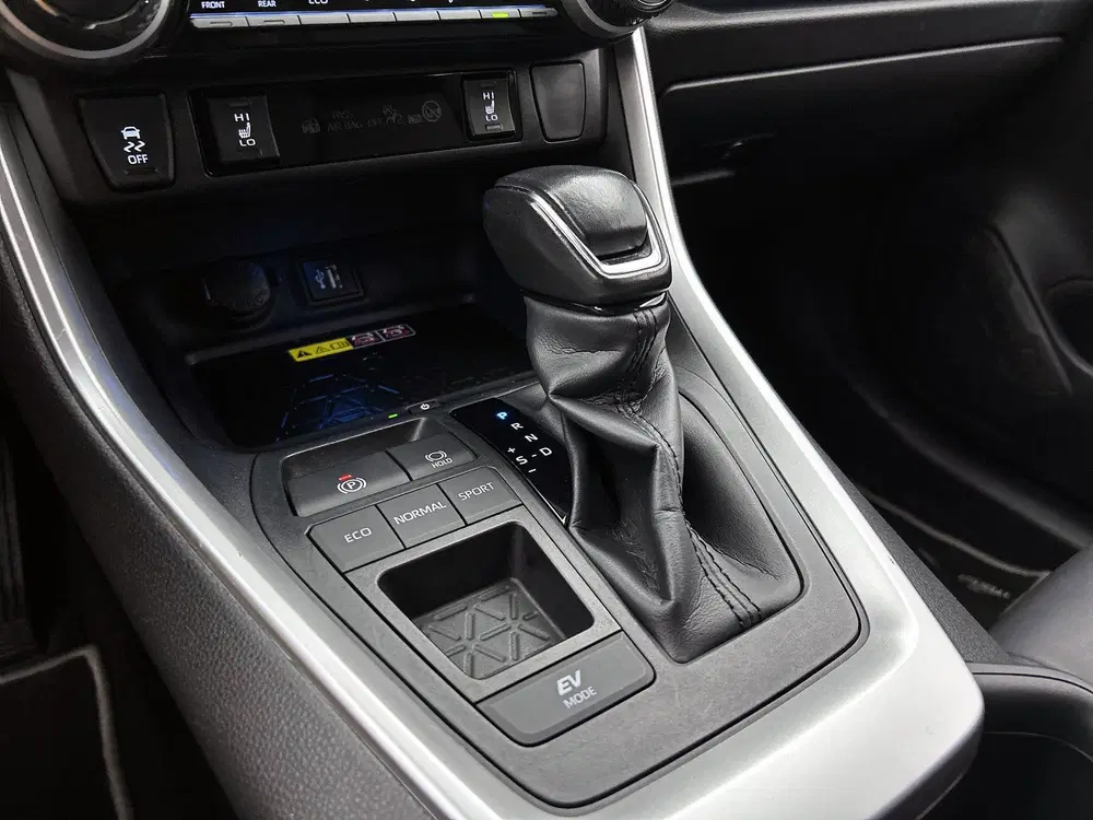 Toyota RAV 4 2.5 Hybrid Style uit 2024, foto 14