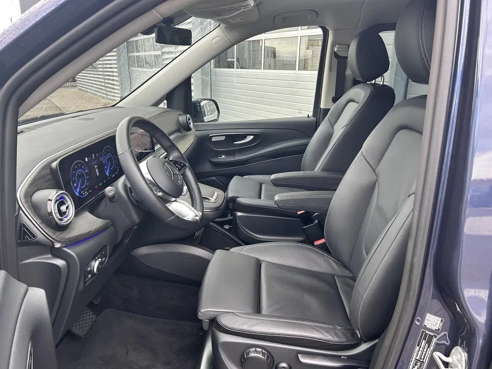 Mercedes-Benz EQV 300 L2 90 kWh uit 2024, foto 6
