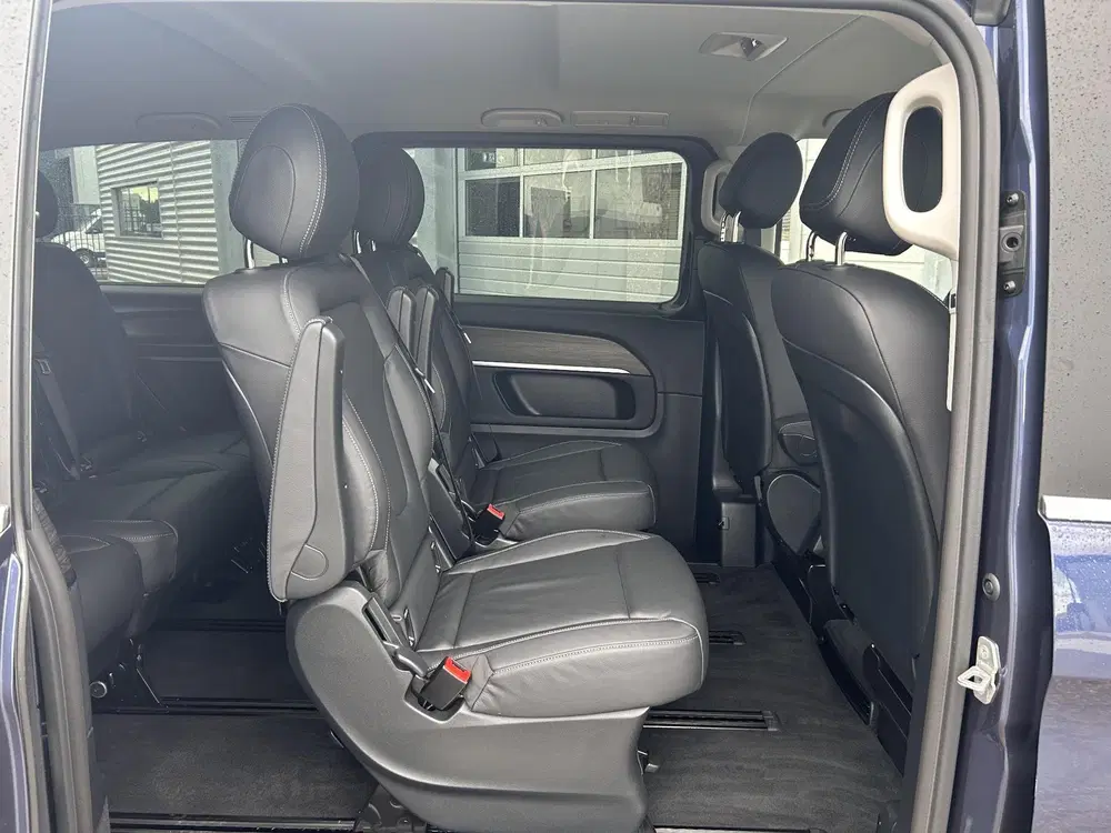 Mercedes-Benz EQV 300 L2 90 kWh uit 2024, foto 8