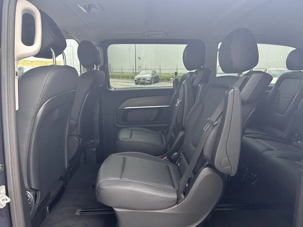 Mercedes-Benz EQV 300 L2 90 kWh uit 2024, foto 9