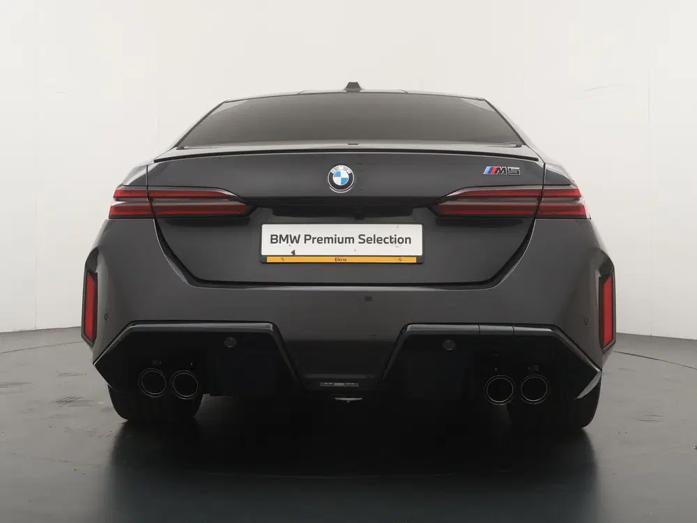 BMW M5 Sedan uit 2026, foto 10
