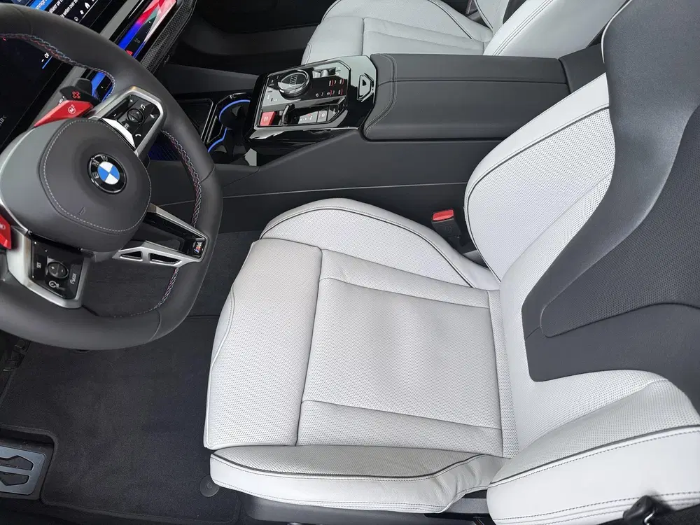 BMW M5 Sedan uit 2026, foto 13