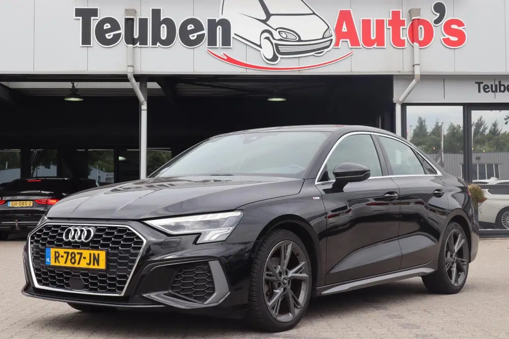 Audi A3 35 TFSI S edition uit 2022