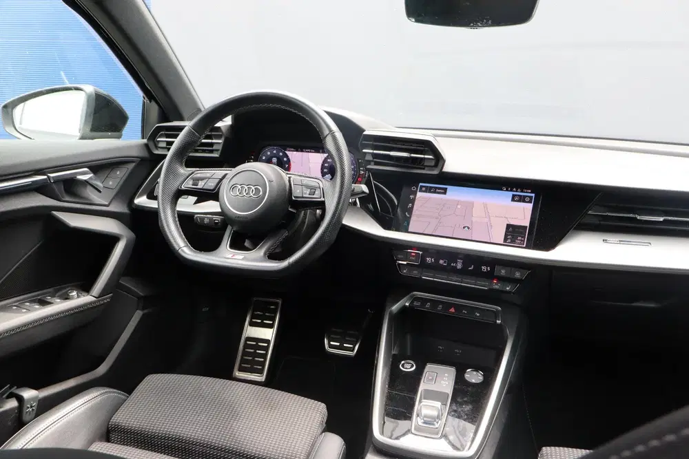 Audi A3 35 TFSI S edition uit 2022, foto 5