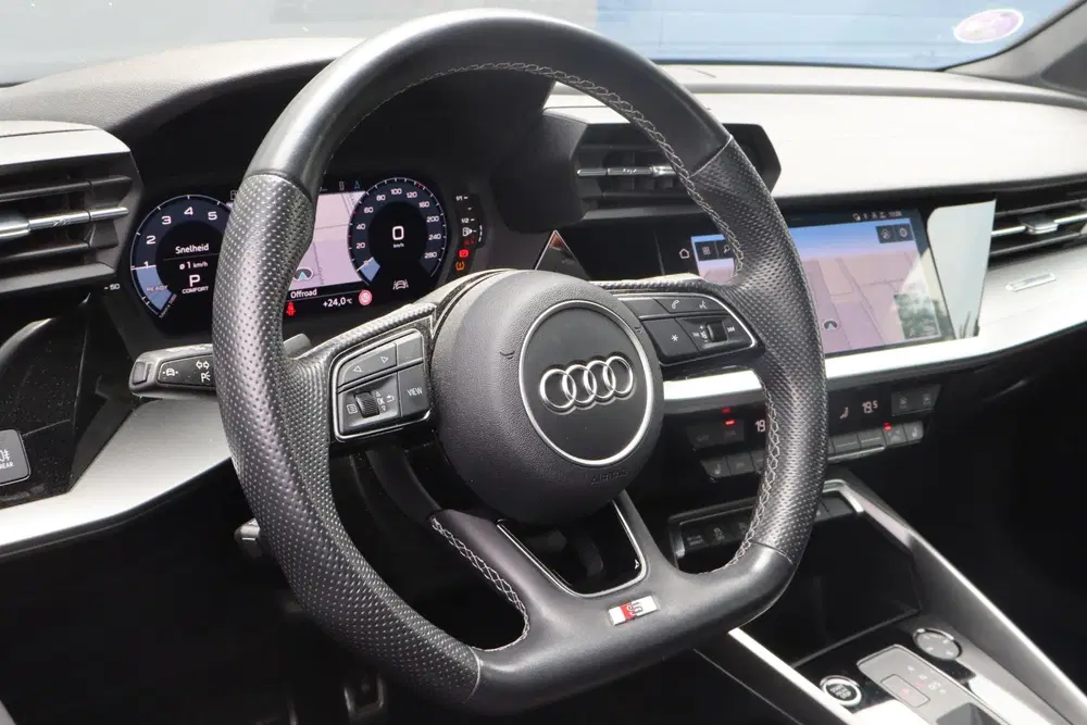 Audi A3 35 TFSI S edition uit 2022, foto 7